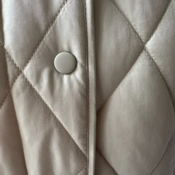NWT Zara Off-White Quilted Puffer Jacket - Picture 7 of 9